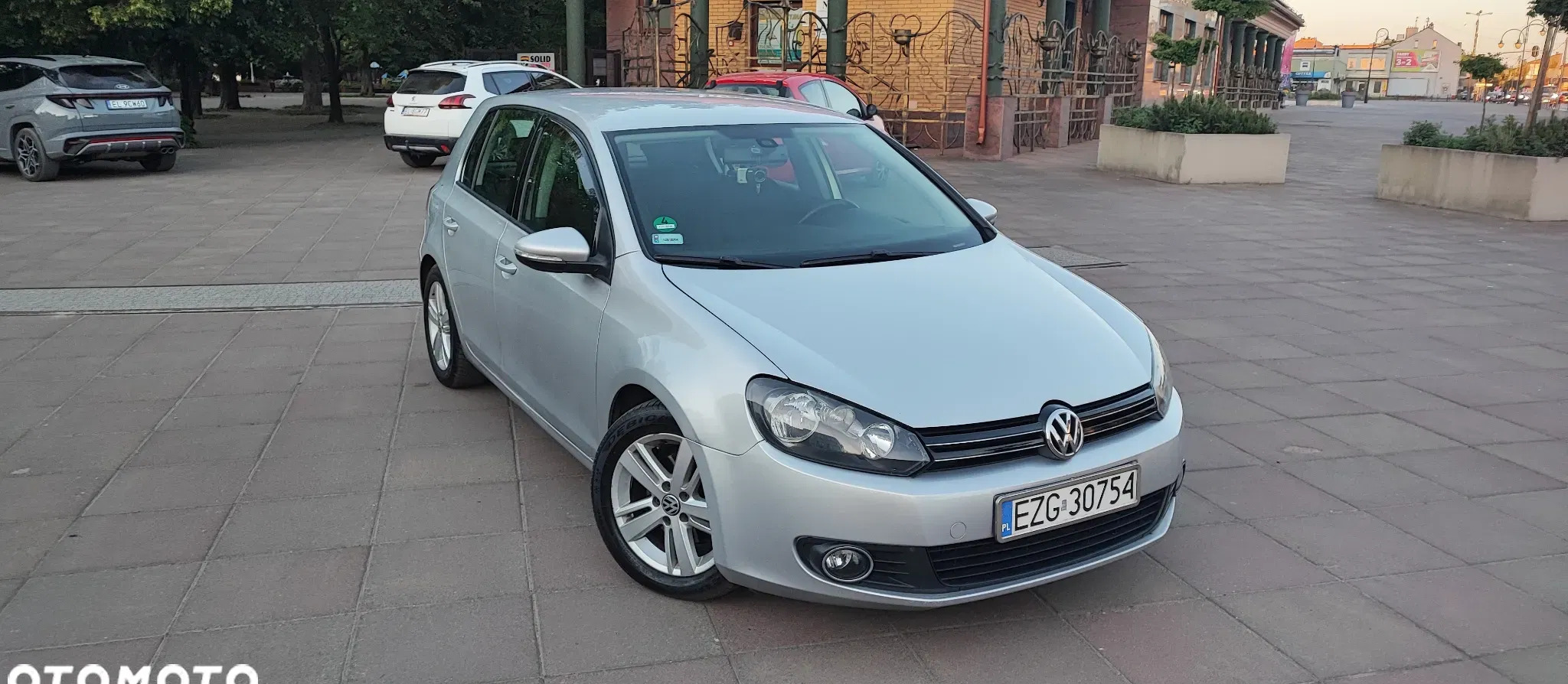 samochody osobowe Volkswagen Golf cena 24500 przebieg: 179800, rok produkcji 2009 z Lubartów